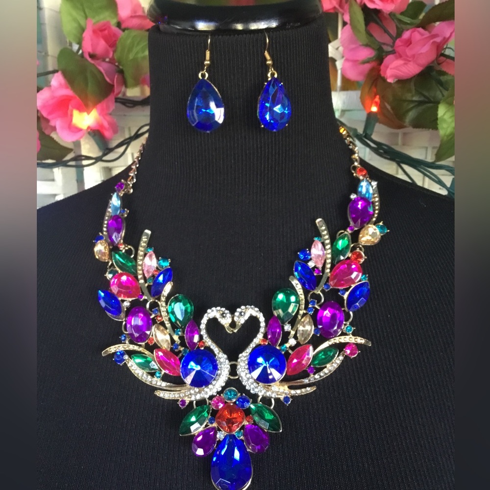 Gorgeous Blue Red Pink Peacock Rhinestone Statement Bib Necklace Crystal   New - Picture 7 of 8